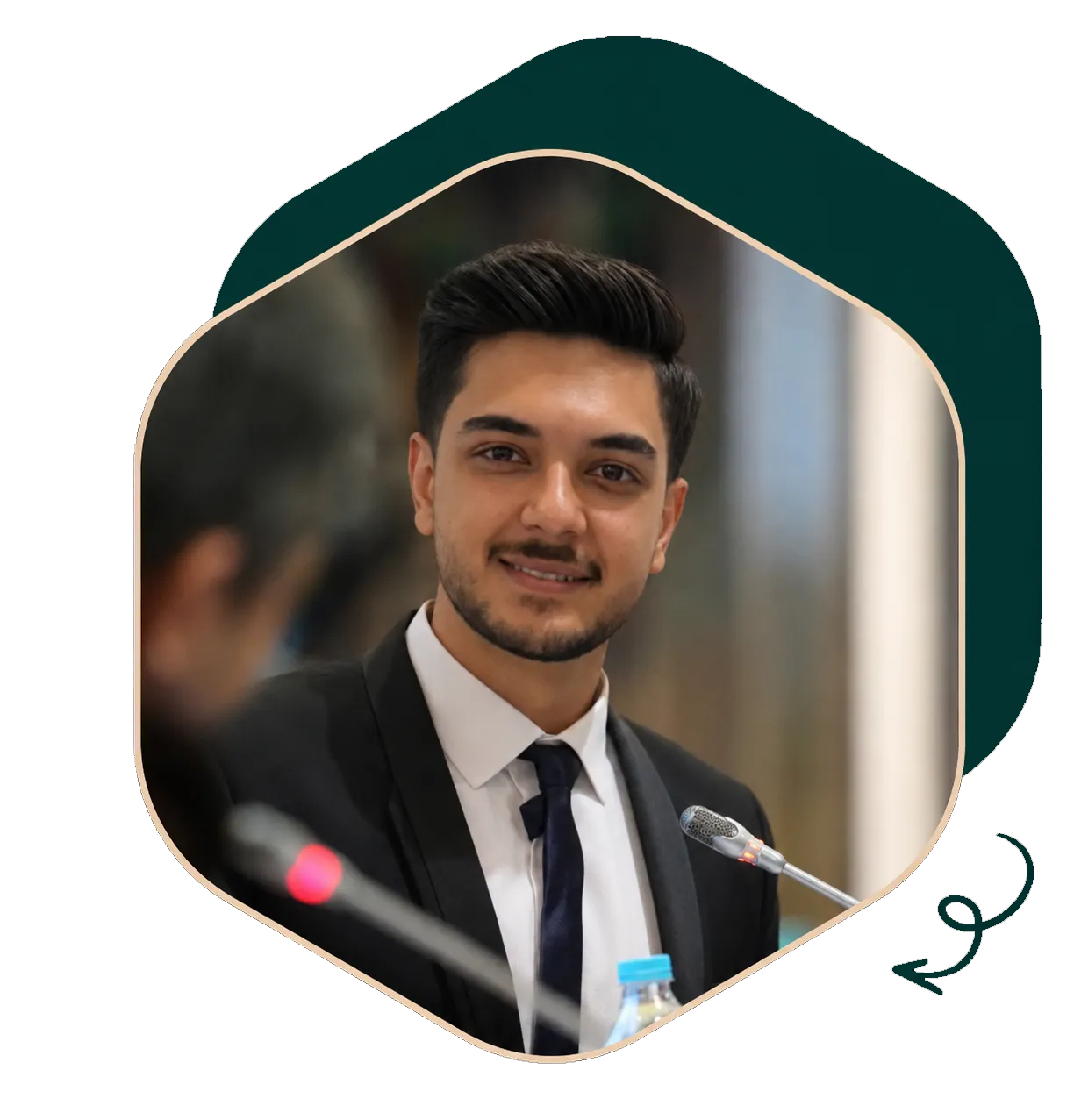 امیر بهارزاده